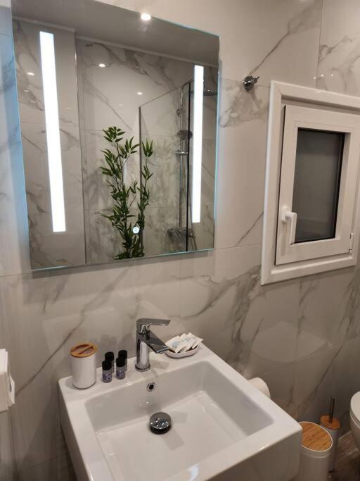 Ferienwohnung Lux House Attiki Vipgreece Athen Exterior foto